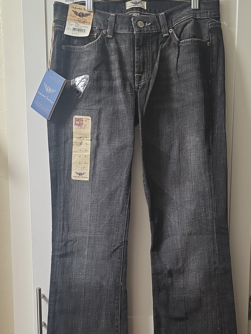 NEW Uncharted Territory Dark Gray Bootcut Jeans with Subtle Fade Size 6
